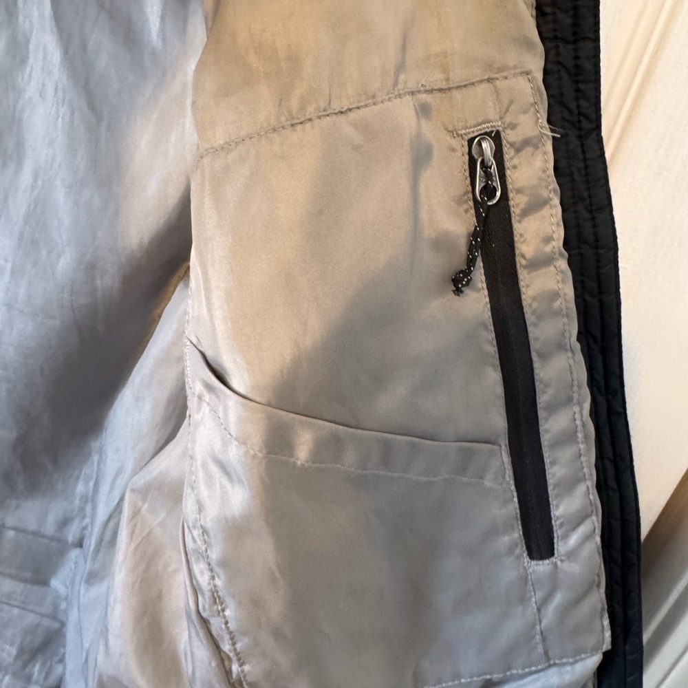 Eddie Bauer Women’s Black Puffer Jacket EB700 Series Size Small Broken Zipper - Picture 6 of 13